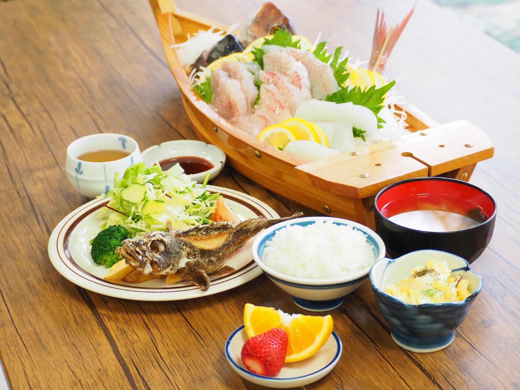 Shodoshima Olive Youth Hostel Екстер'єр фото