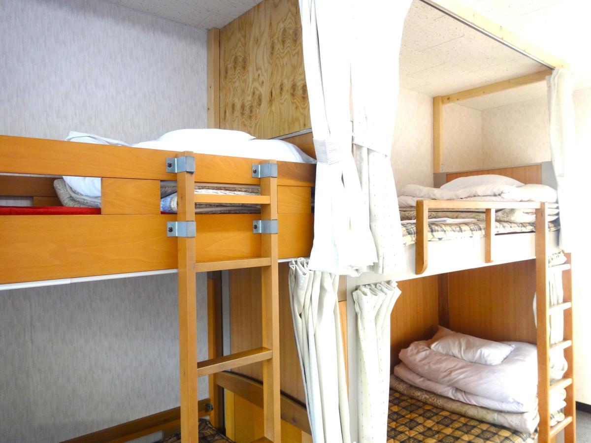 Shodoshima Olive Youth Hostel Номер фото