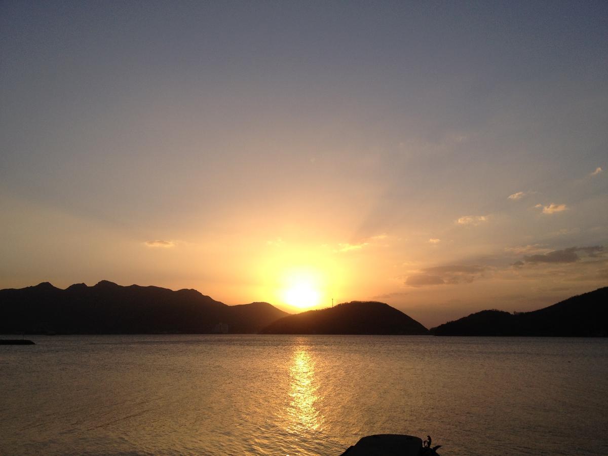 Shodoshima Olive Youth Hostel Екстер'єр фото