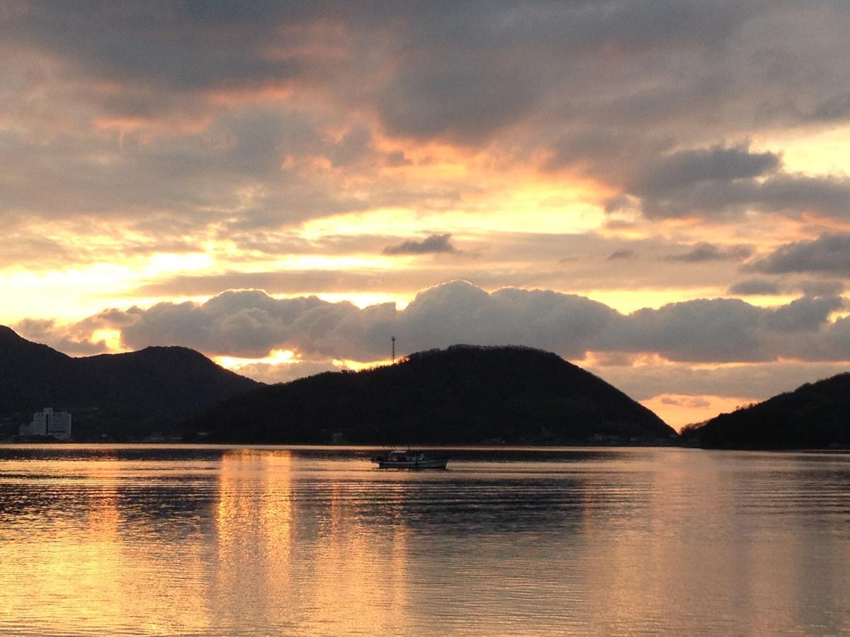 Shodoshima Olive Youth Hostel Екстер'єр фото